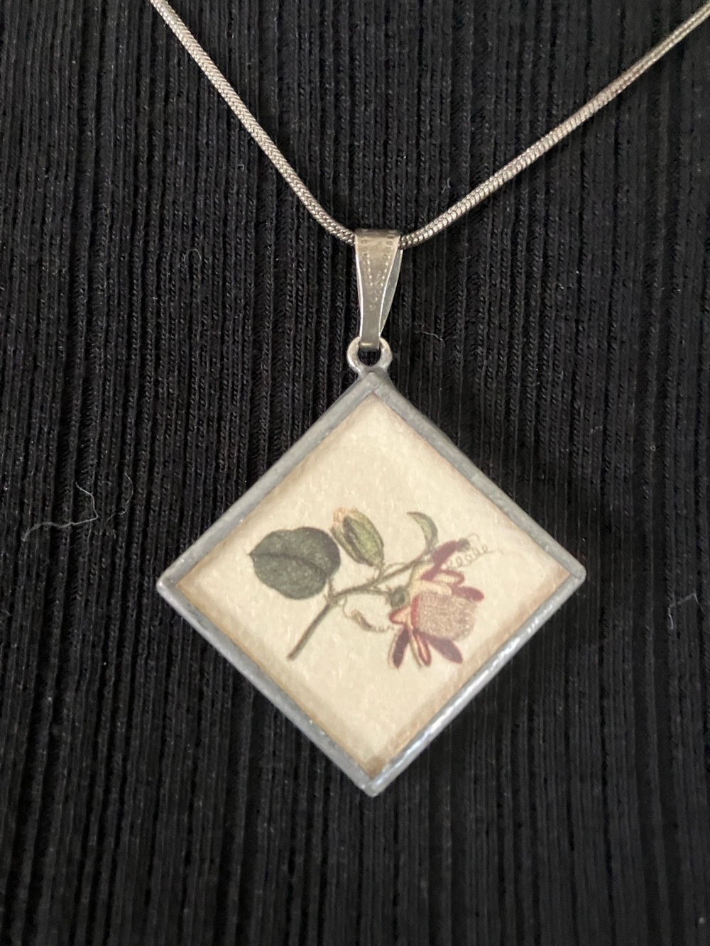 Floral Square Pendant Necklace in Cream and Green